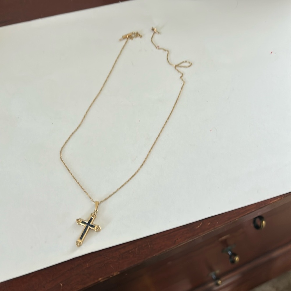 14 kt Gold Sapphire Cross Pendant
